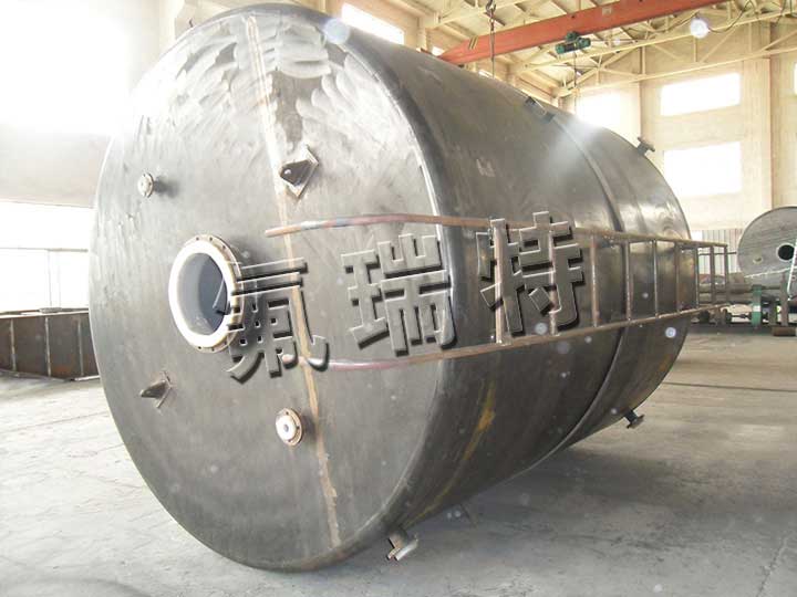 鋼襯塑儲(chǔ)罐、反應(yīng)釜